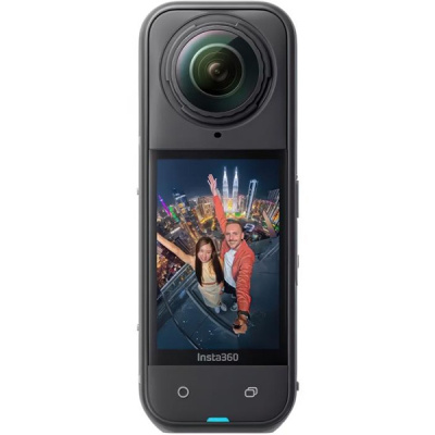 Insta360 X5 Essentials Bundle